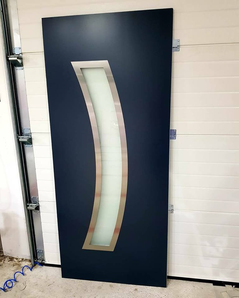 Dekorativni panel DecPan 16 za aluminijumska vrata