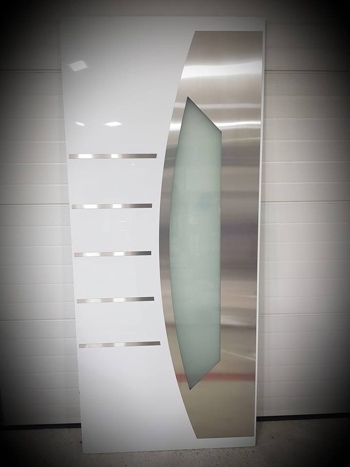 Dekorativni panel DecPan 24 za aluminijumska vrata