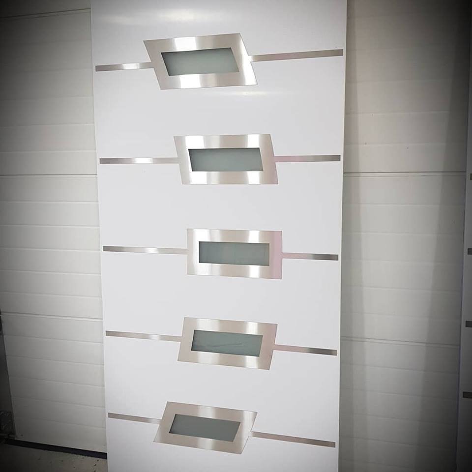 Dekorativni panel DecPan 25 za aluminijumska vrata