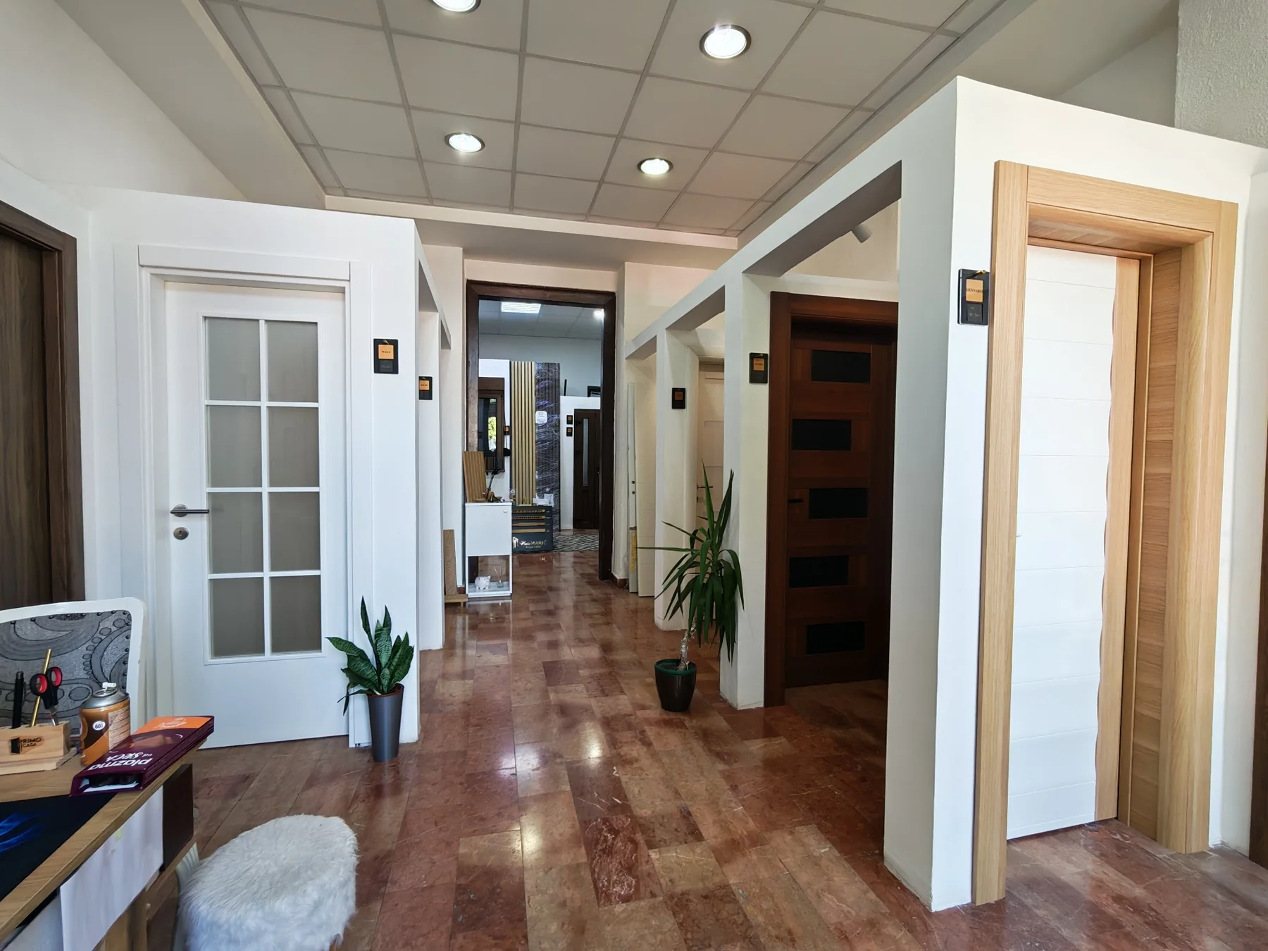 Primo Casa salon vrata